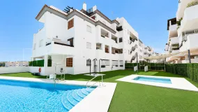 Apartamento en venta con 3 dormitorios en Manilva