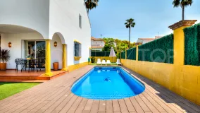 For sale villa in San Pedro de Alcantara with 6 bedrooms