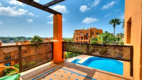For sale Benahavis apartment with 2 bedrooms