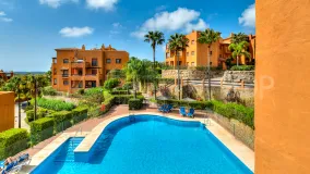 For sale Benahavis apartment with 2 bedrooms