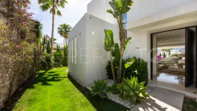 Rio Real villa for sale