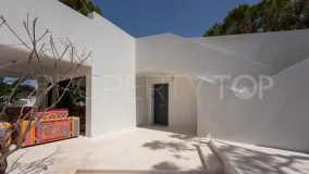 4 bedrooms villa for sale in Calahonda