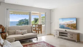 Se vende apartamento con 3 dormitorios en New Golden Mile