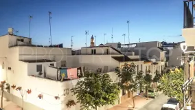 Comprar apartamento en Estepona Centro con 4 dormitorios