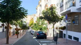 Comprar apartamento en Estepona Centro con 4 dormitorios