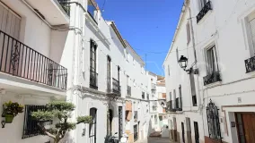 For sale town house in Casares Pueblo