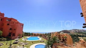Buy apartment in Coto Real with 2 bedrooms