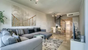 Atico duplex con 4 dormitorios a la venta en Terrazas de Banus