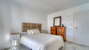 For sale villa in Nueva Andalucia with 4 bedrooms