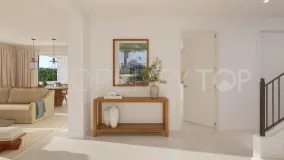 Villa a la venta en Marbella con 4 dormitorios