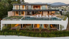 For sale villa in Benahavis with 8 bedrooms