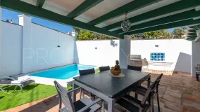Nueva Andalucia, villa en venta de 4 dormitorios