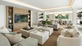 Marbella, villa con 6 dormitorios en venta