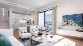 For sale apartment with 2 bedrooms in Estepona
