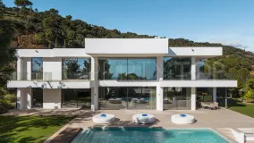 5 bedrooms villa for sale in Marbella