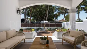 Villa de 6 dormitorios a la venta en Marbella