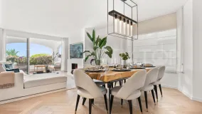 Comprar villa pareada en Marbella