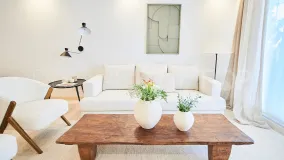 Buy 2 bedrooms apartment in Marbella