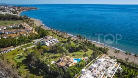 Buy Estepona 8 bedrooms villa