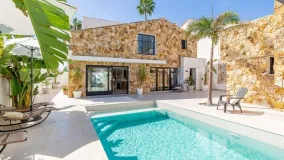 Villa with 6 bedrooms for sale in Estepona