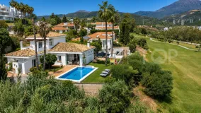 Estepona, villa en venta de 3 dormitorios