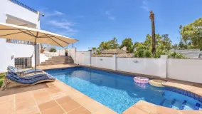 For sale villa in Marbella with 4 bedrooms
