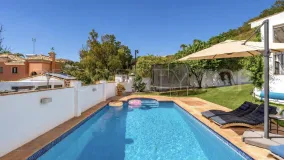 For sale villa in Marbella with 4 bedrooms