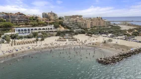 Ático en venta con 3 dormitorios en Estepona