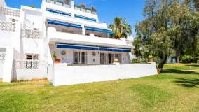 Comprar apartamento con 3 dormitorios en Nueva Andalucia