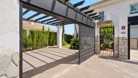 Villa for sale in Marbella East