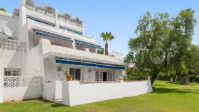 Apartamento planta baja en venta con 3 dormitorios en Nueva Andalucia