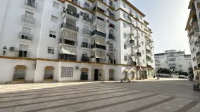 3 bedrooms apartment in Estepona Town for sale