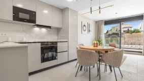 Apartamento en venta de 2 dormitorios en Mijas