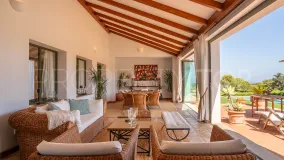 Villa en venta con 3 dormitorios en Zona F