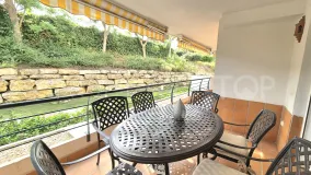 Comprar apartamento planta baja en Campos de Guadalmina con 2 dormitorios