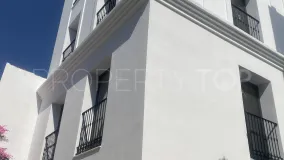 Building for sale in Estepona with 9 bedrooms