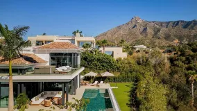 Villa for sale in Lomas del Virrey with 4 bedrooms