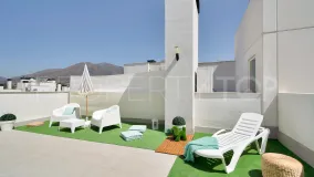 Buy penthouse with 3 bedrooms in Estepona Centre