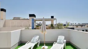 Buy penthouse with 3 bedrooms in Estepona Centre