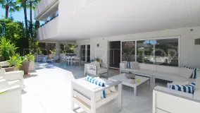 Ground floor apartment with 3 bedrooms for sale in El Embrujo Banús
