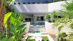 Ground floor apartment with 3 bedrooms for sale in El Embrujo Banús