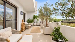 Apartamento en venta de 2 dormitorios en Estepona Golf