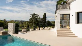 Villa de 4 dormitorios a la venta en Guadalmina Alta