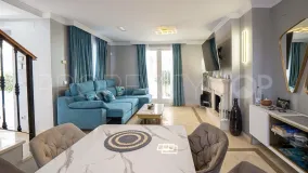 Buy town house in Aloha Lake Village