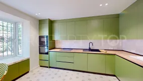 Adosado en venta con 4 dormitorios en Guadalmina Alta