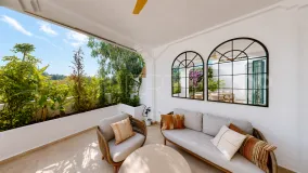 Adosado en venta en Guadalmina Alta