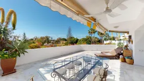 4 bedrooms apartment in Guadalmina Baja for sale