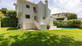 Las Chapas 4 bedrooms villa for sale