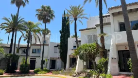 For sale 3 bedrooms town house in Estepona