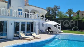 For sale villa in Elviria